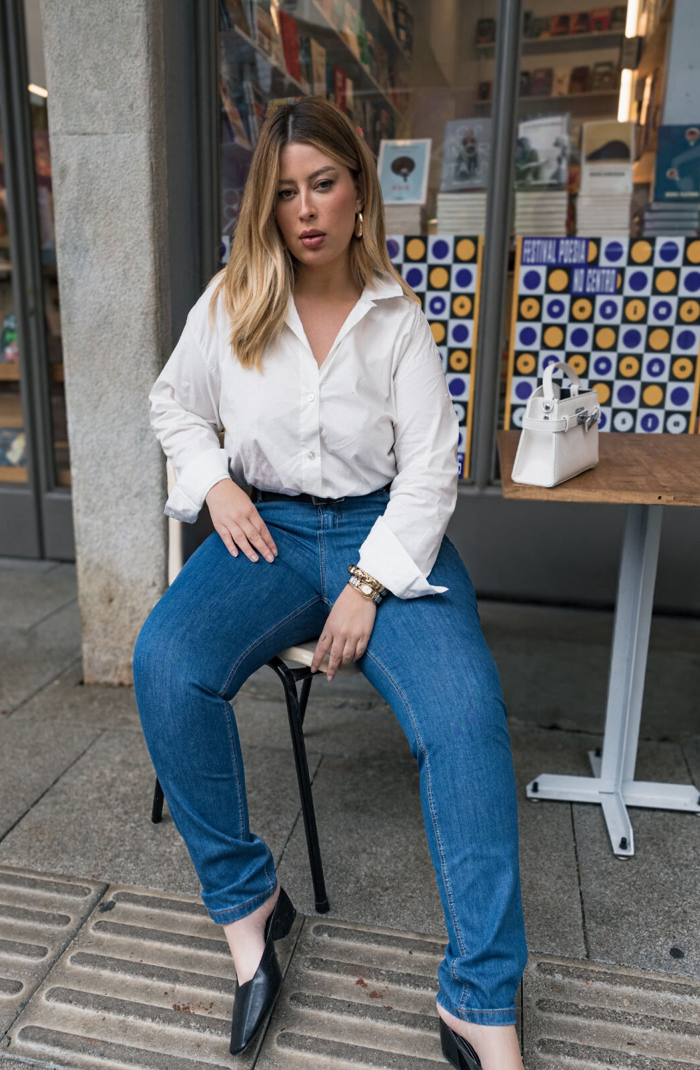 Calça Jeans Plus Size Skinny Cintura Alta Azul Médio