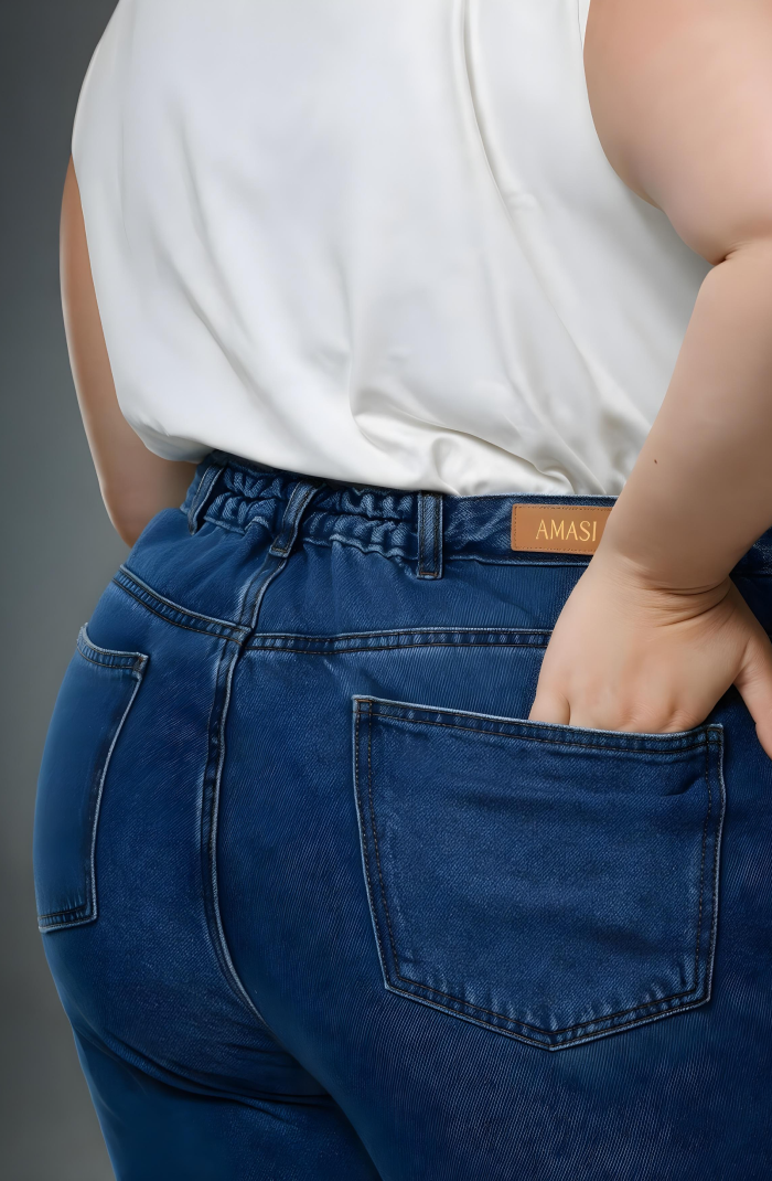 Calça Wide Leg com Detalhes de Botões