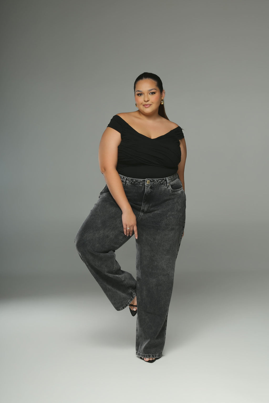 Calça Jeans Plus Size Reta Cintura Alta Preta