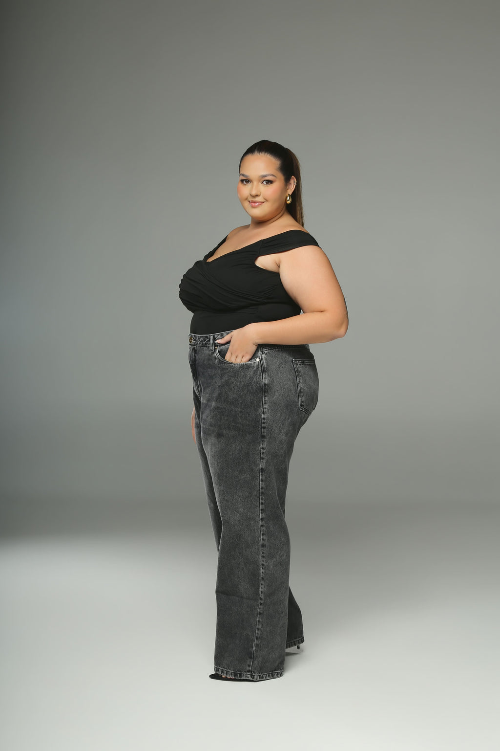Calça Jeans Plus Size Reta Cintura Alta Preta