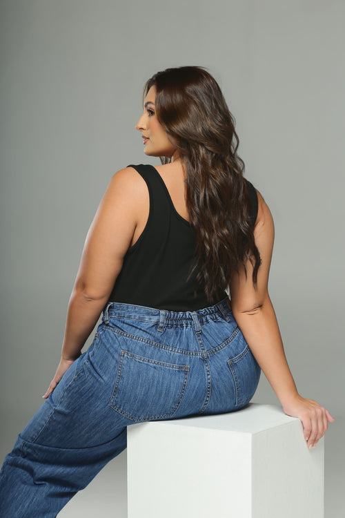 Calça Jeans Plus Size Reta Cintura Alta Azul Médio
