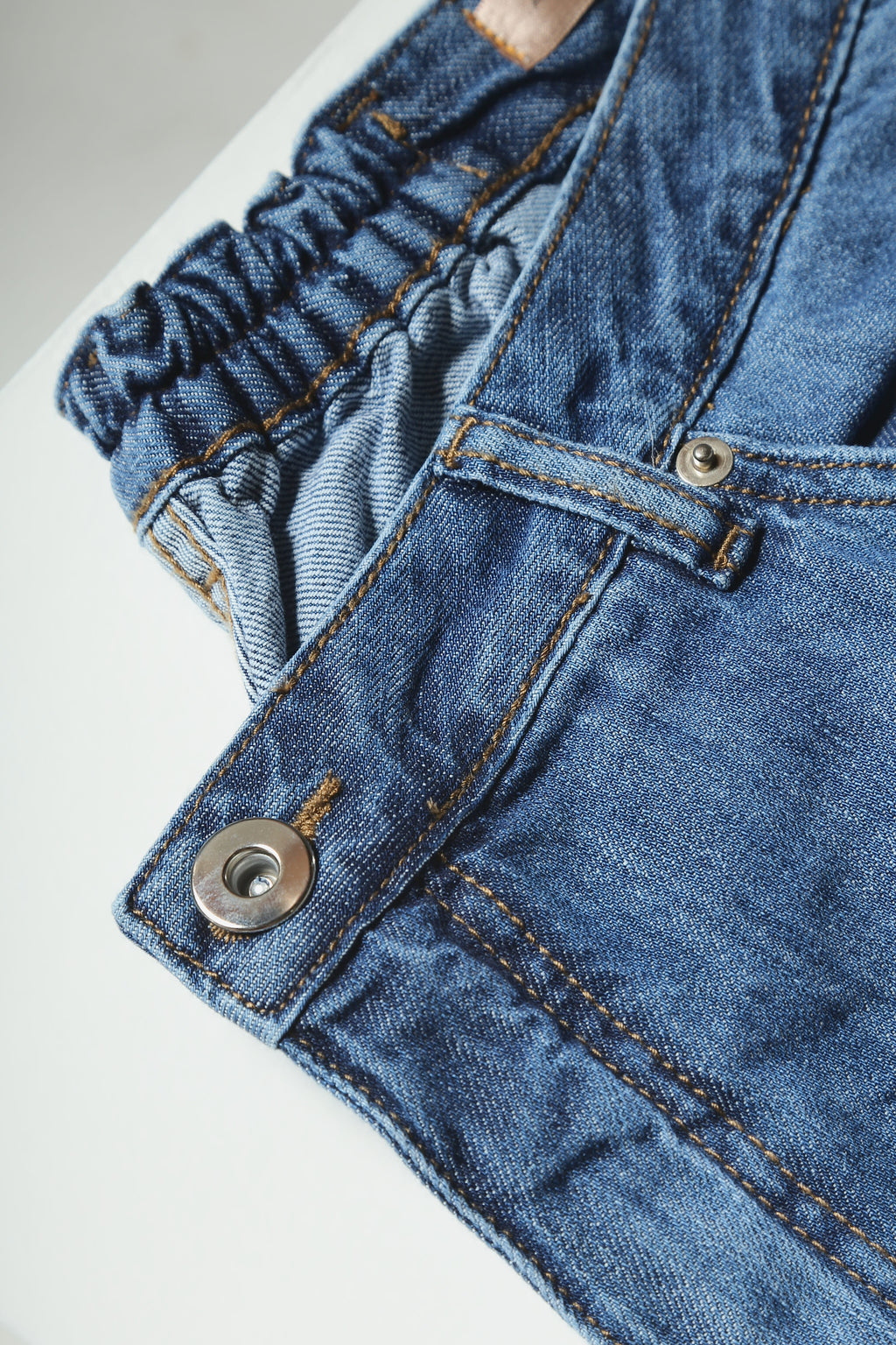 Calça Jeans Plus Size Reta Cintura Alta Azul Médio